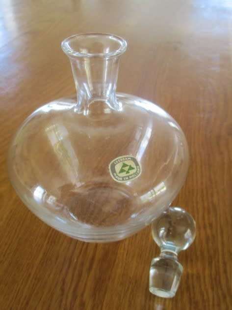 BEAUTIFUL LEERDAM GLASS DECANTER WITH STOPPER - MADE IN HOLLAND