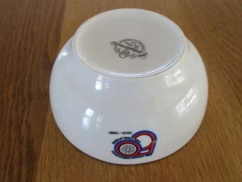 COLLECTABLE SOUTH AFRICAN BOWL -"DIE VOORTREKKERS HALFEEUFEES"