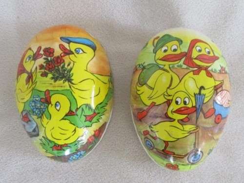 SOMETHING OLD & NOSTALGIC!! TWO VINTAGE PAPER MACHE EASTER EGGS MADE BY NESTLER IN THE ERSTWHILE GDR