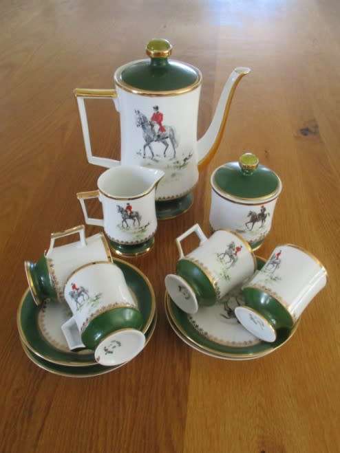 STUNNING VINTAGE EXPRESSO COFFEE SET DEPICTING EQUESTRIAN SCENE - COIMBRA, PORTUGAL