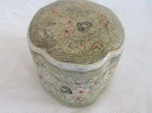 VERY PRETTY TRINKET BOX WITH FLORAL DESIGN
