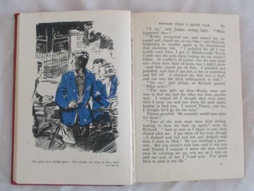 1952 HARD COVER  - ENID BLYTON - FIVE GET INTO TROUBLE