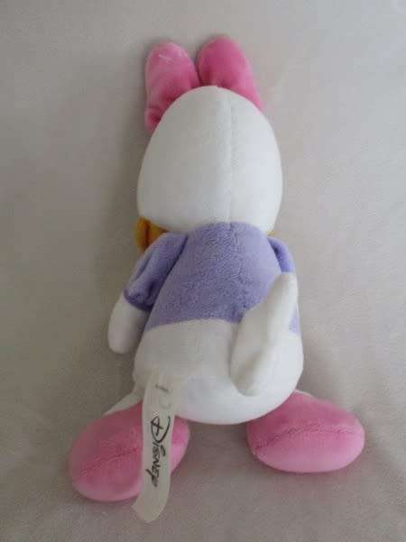 BARGAIN TIME!! ADORABLE DISNEY DAISY DUCK - 24CM