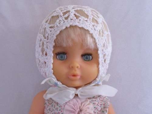 VINTAGE 1980's COLLECTABLE FIRST LOVE  DOLL IN PRETTY VINTAGE OUTFIT - 42CM TALL TWISTY BODY DOLL