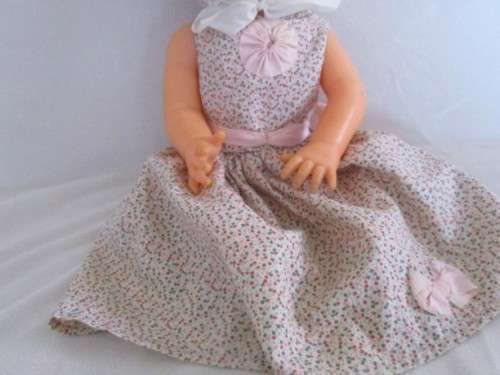 VINTAGE 1980's COLLECTABLE FIRST LOVE  DOLL IN PRETTY VINTAGE OUTFIT - 42CM TALL TWISTY BODY DOLL