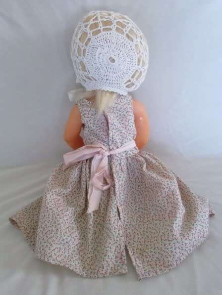 VINTAGE 1980's COLLECTABLE FIRST LOVE  DOLL IN PRETTY VINTAGE OUTFIT - 42CM TALL TWISTY BODY DOLL