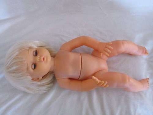 VINTAGE 1980's COLLECTABLE FIRST LOVE  DOLL IN PRETTY VINTAGE OUTFIT - 42CM TALL TWISTY BODY DOLL