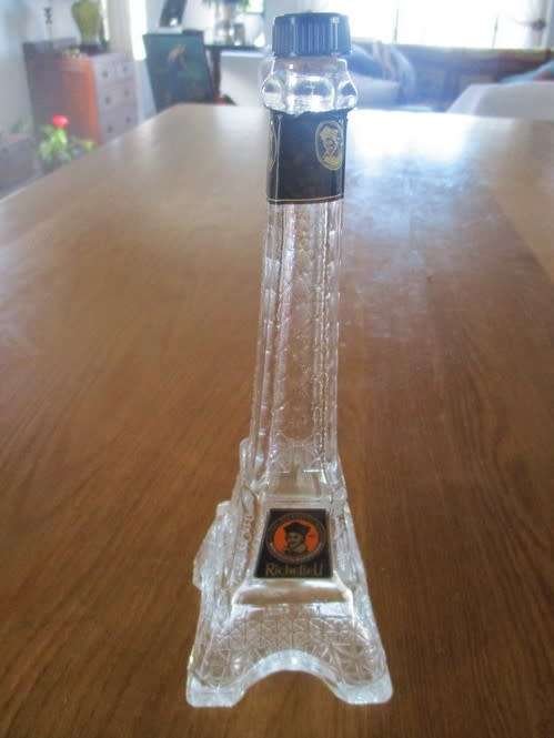 COLLECTABLE EIFFEL TOWER RICHELIEU BRANDY BOTTLE - 25CM TALL