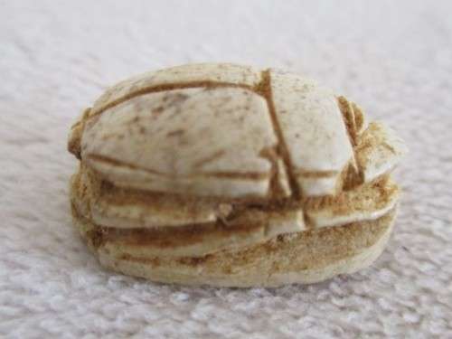 A VINTAGE/ANCIENT? HAND CARVED STONE SCARAB AMULET - REPRESENTATION OF EGYPTIAN GOD KHEPRI