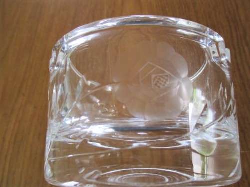 A BEAUTIFULROSECUT GLASS ASHTRAY IN EXCELLENT CONDITION