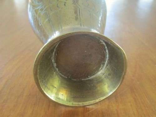A  VINTAGE SOLID BRASS CHINESE VASE ENGRAVED WITH DRAGON
