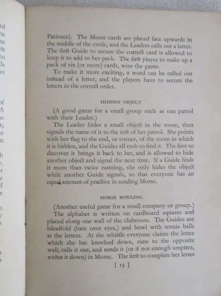 A RARE COLLECTABLE - 1930 SOFT COVER - A GAMES BOOK FOR GUIDERS AND GUIDES BY H.B. DAVIDSON