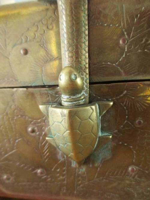 VINTAGE CHINESE WOODEN BOX WITH DETAILED BRASS OVERLAY AND TURTLE LATCH - MARK AND SIGNATURE ON BASE
