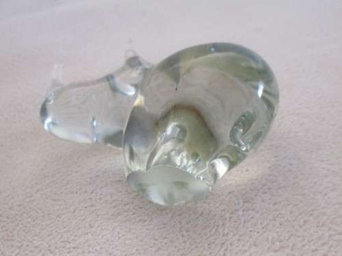 SMALL NGWENYA GLASS RHINO IN PERFECT CONDITION