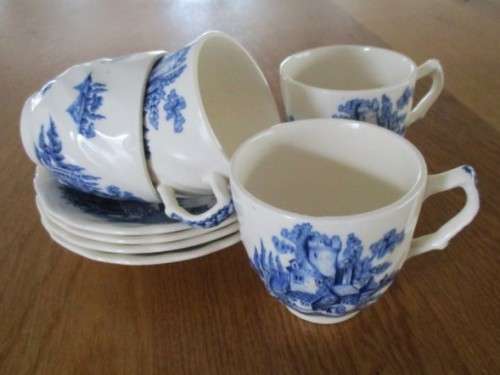 A SET OF FOUR VINTAGE BLUE AND WHITE JOHNSON BROS ESPRESSO CUPS & SAUCERS - THE OLD MILL