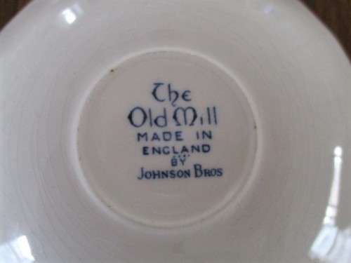 A SET OF FOUR VINTAGE BLUE AND WHITE JOHNSON BROS ESPRESSO CUPS & SAUCERS - THE OLD MILL