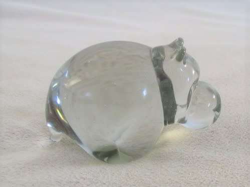 SMALL NGWENYA GLASS HIPPO IN PERFECT CONDITION