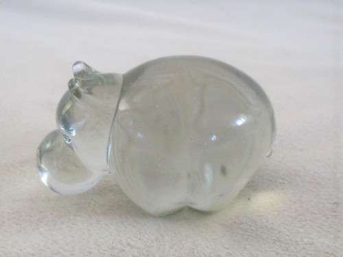 SMALL NGWENYA GLASS HIPPO IN PERFECT CONDITION