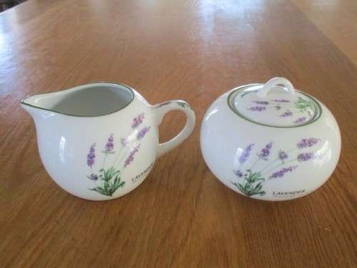 QUALITY GERMAN WIESENTHAL CREAMER AND LIDDED SUGAR BASIN - LAVENDER DESIGN