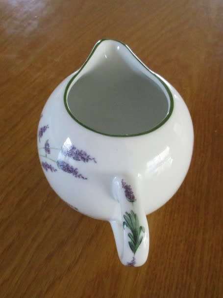 QUALITY GERMAN WIESENTHAL CREAMER AND LIDDED SUGAR BASIN - LAVENDER DESIGN