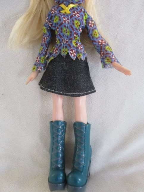 2001 MGA BRATZ DOLL