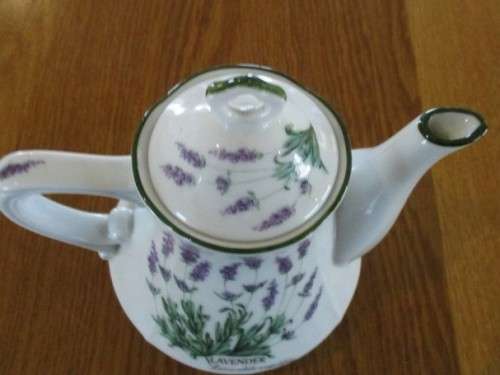 A PARTICULARLY PRETTY SMALL  WIESENTHAL, GERMANY SET FOR THAT SPECIAL MORNING CUP OF COFFEE IN BED!