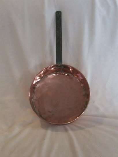 FOR HOLLY444 ONLY - VINTAGE COPPER PAN WITH METAL HANDLE
