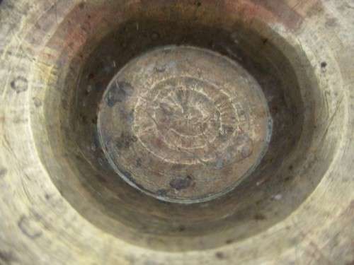 AN OLD ANTIQUE? CHINESE BRASS VASE INTRICATELY ENGRAVED WITH FIVE-CLAWED DRAGON
