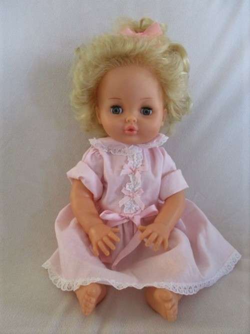 PRETTY VINTAGE 1980's COLLECTABLE FIRST LOVE BABY LOVE DOLL - 42CM TALL TWISTY BODY DOLL