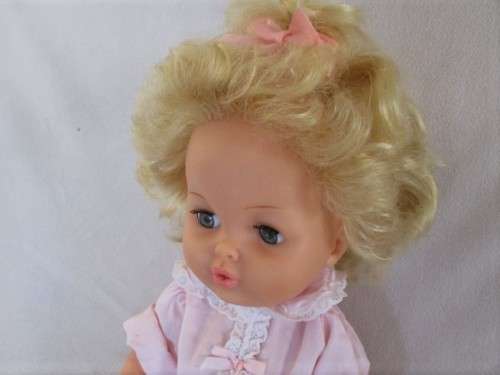 PRETTY VINTAGE 1980's COLLECTABLE FIRST LOVE BABY LOVE DOLL - 42CM TALL TWISTY BODY DOLL