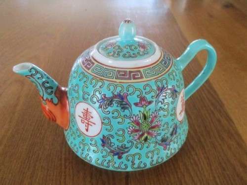 UNUSUAL AND LOVELY - ZHONGGUO JINGDEZHEN TURQUOISE TEAPOT WITH UNUSUAL ELEPHANT TRUNK SPOUT