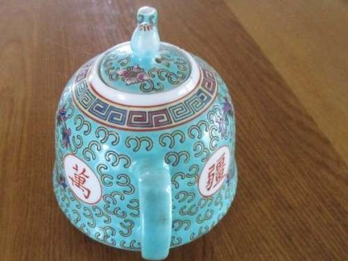 UNUSUAL AND LOVELY - ZHONGGUO JINGDEZHEN TURQUOISE TEAPOT WITH UNUSUAL ELEPHANT TRUNK SPOUT
