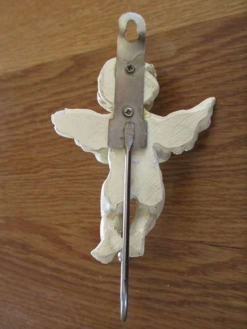 A CUTE CHERUB CLOTHES HOOK