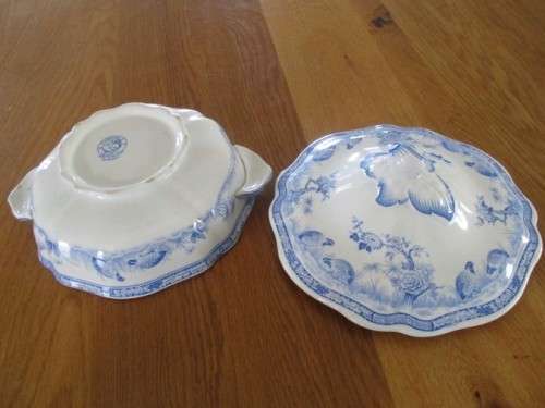 NO.1 - ANTIQUE FURNIVALS BLUE & WHITE QUAIL DESIGN TUREEN - CIRCA 1913-1921