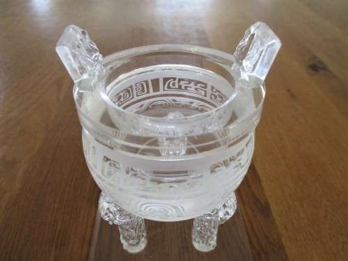 A STUNNING, HEAVY CHINESE GLASS THREE LEGGED CENSER ON STAND - SIGNED