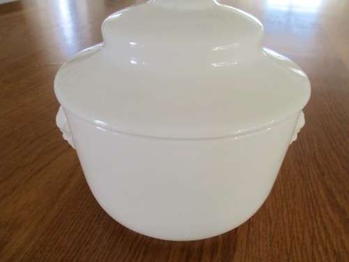 AN ANTIQUE EARLY 1900`s LIDDED DISH FROM THE ERSTWHILE ONRUST RIVER HOTEL MADE BY JOHN MADDOCK