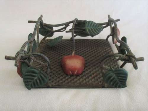 ORNATE VINTAGE METAL SERVIETTE HOLDER - GREAT FOR BRAAIS!