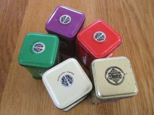 FIVE CUTE SMALL TEA TINS - CHINESE, RUSSIAN AND ENGLISH