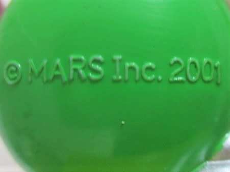 CUTE SMALL 2001 MARS INC M & M FIGURE
