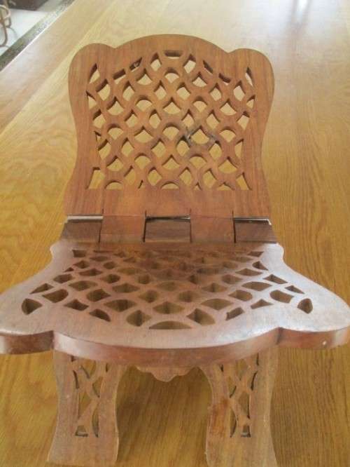 A VINTAGE FOLDABLE CARVED WOOD RIHAL / HOLY BOOK STAND