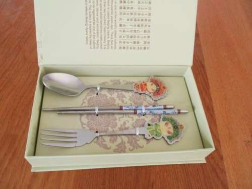 PRETTY GUO CUI JING JU CHINESE PEKING OPERA ART CUTLERY SET - MINT IN BOX (GREAT GIFT)