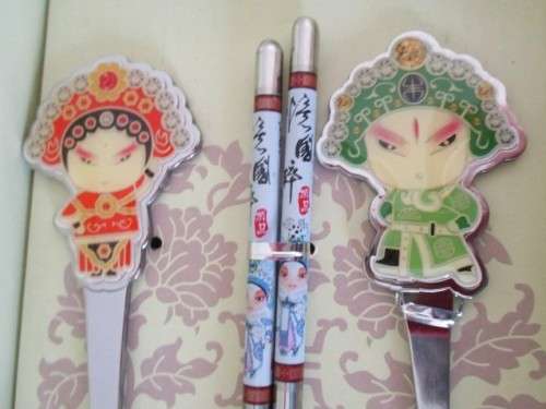 PRETTY GUO CUI JING JU CHINESE PEKING OPERA ART CUTLERY SET - MINT IN BOX (GREAT GIFT)