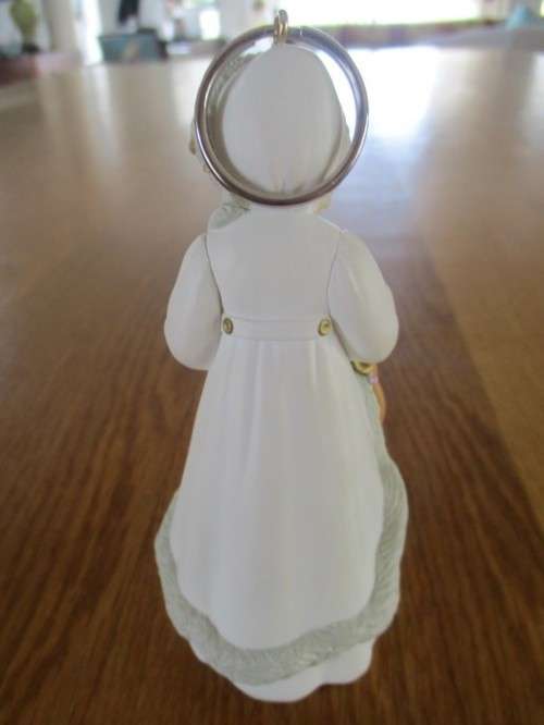 COLLECTABLE 1997 HALLMARK LADENE KOLYADA CHRISTMAS VISITORS FIGURINE - SIGNED