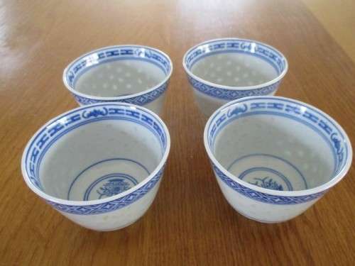 FOUR  RICE GRAIN PATTERN CHINESE TEA CUPS