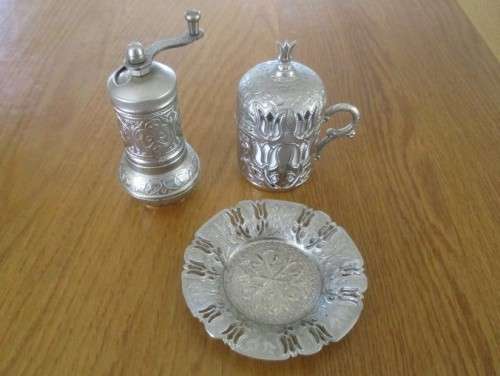 ORNATE VINTAGE TURKISH GRINDER SET - PEPPER /SPICE MILL, SALT DISH & BUTTER PAT/BON BON DISH