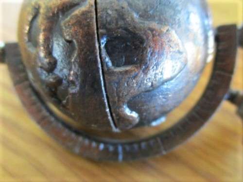VINTAGE 1976 DURHAM IND. MINIATURE CAST METAL ROTATING WORLD GLOBE - DOLLHOUSE COLLECTABLE