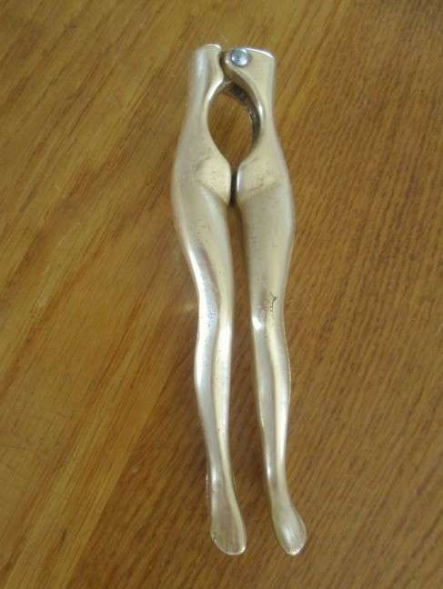 VINTAGE SOLID BRASS LADY'S LEGS NUTCRACKER