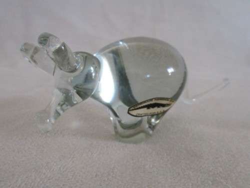 NGWENYA GLASS ANTEATER/AARDVARK -GREAT CONDITION - JUST DIFFICULT TO PHOTOGRAPH
