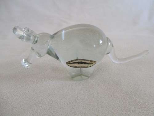 NGWENYA GLASS ANTEATER/AARDVARK -GREAT CONDITION - JUST DIFFICULT TO PHOTOGRAPH