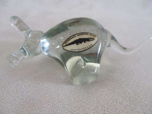 NGWENYA GLASS ANTEATER/AARDVARK -GREAT CONDITION - JUST DIFFICULT TO PHOTOGRAPH